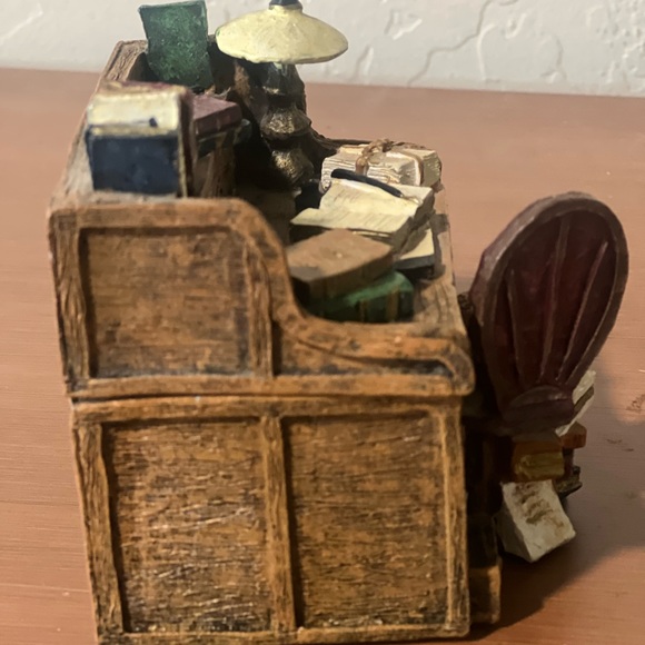 Figi Graphics Cat Books Desk Office Library Cozy Resin Trinket Vintage Box 3.5" - Picture 4 of 10